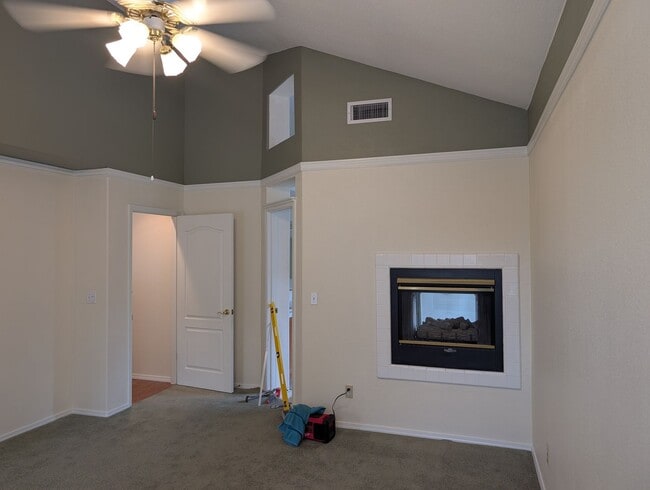 Building Photo - Wonderful 4 bedroom home in Clovis offerin...