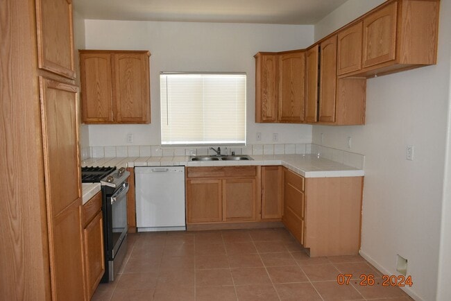 Building Photo - Charming Single-Family Home in Prime Location!