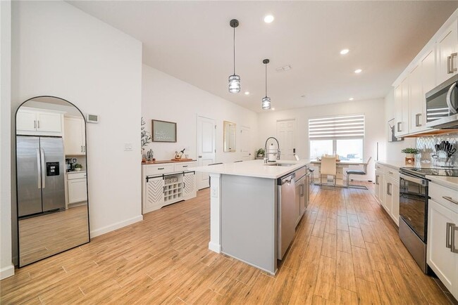 Building Photo - 613 Dogfish Ln