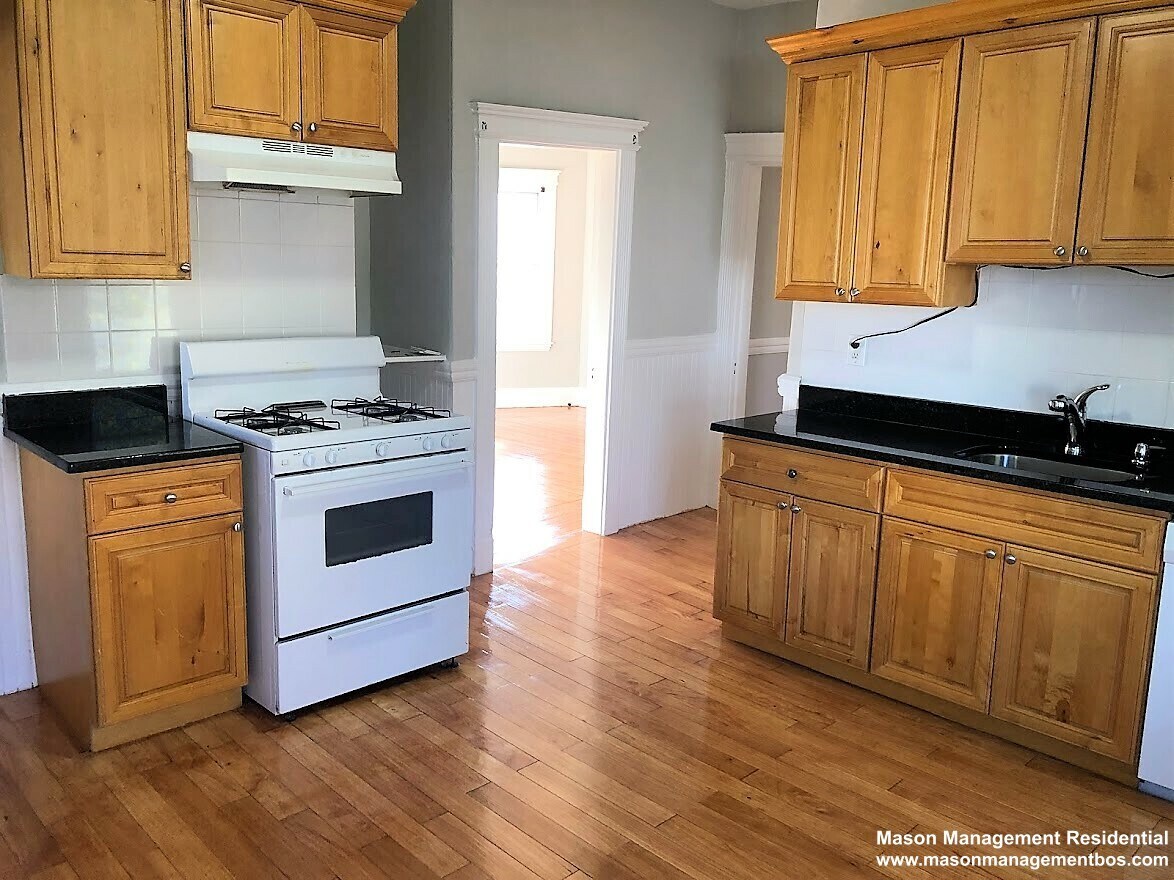 Apt 2 - 19 Arden St