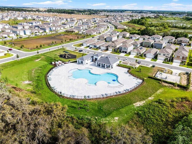 Building Photo - 544 Park Pl Blvd