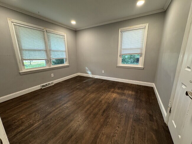 Building Photo - Updated home in Pendleton - JUST REDUCED