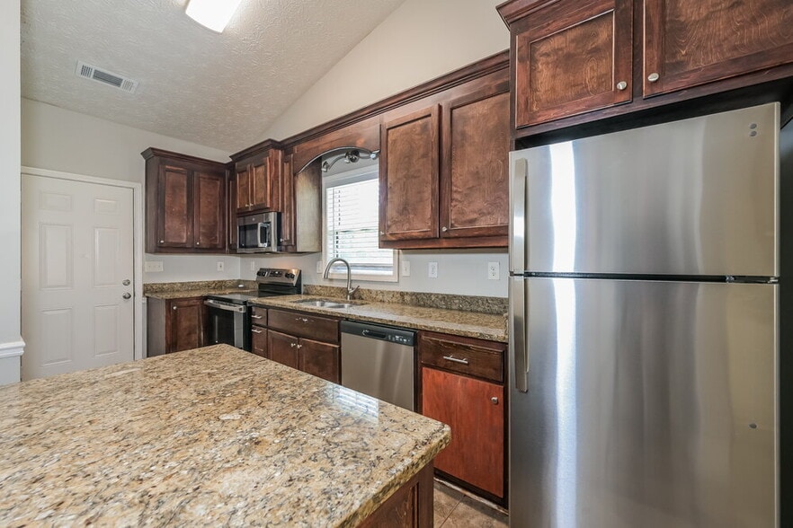 Building Photo - 85 Butler Bridge Cir