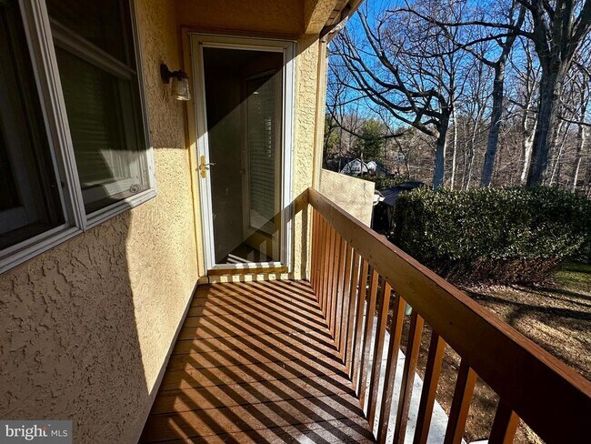 Building Photo - 18 Dundee Mews