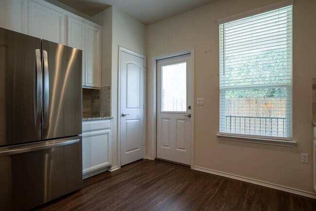 Building Photo - 10509 Abana Way