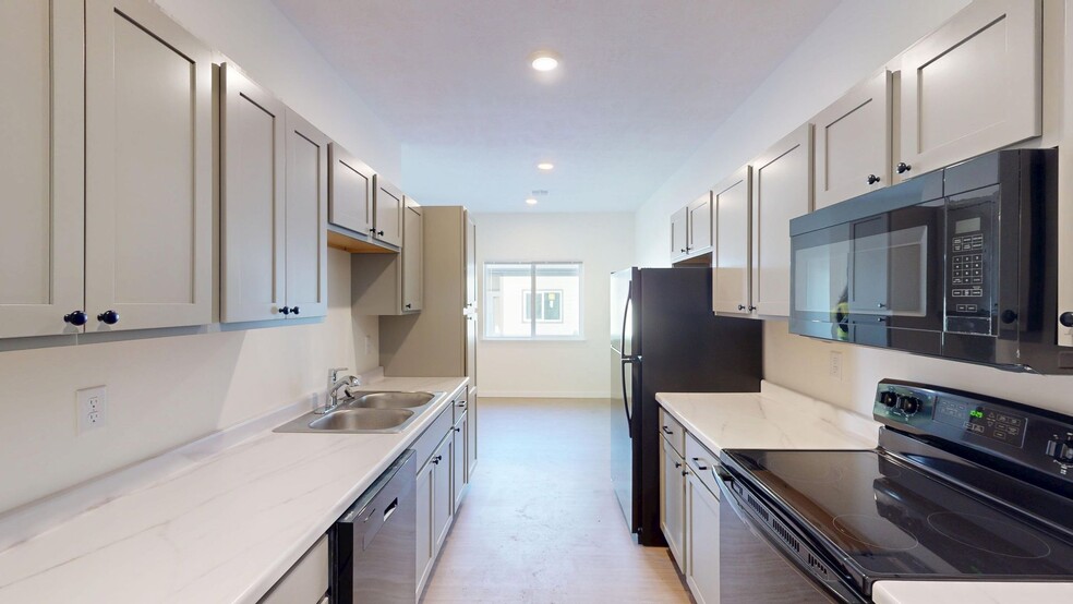 Interior Photo - The Shores at Spirit Lake