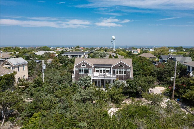 Building Photo - 1005 Surf View Walk