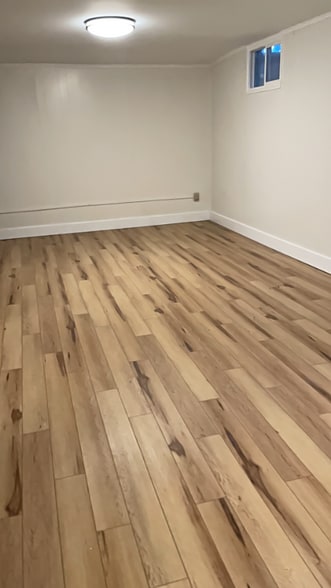 Building Photo - 1933 Springfield Dr