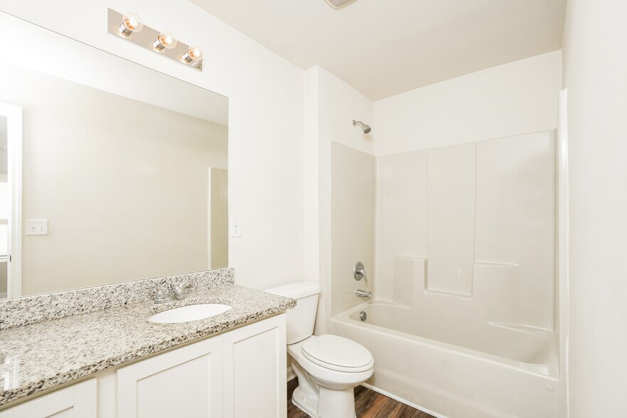 Building Photo - 401 Hawthorn Trail