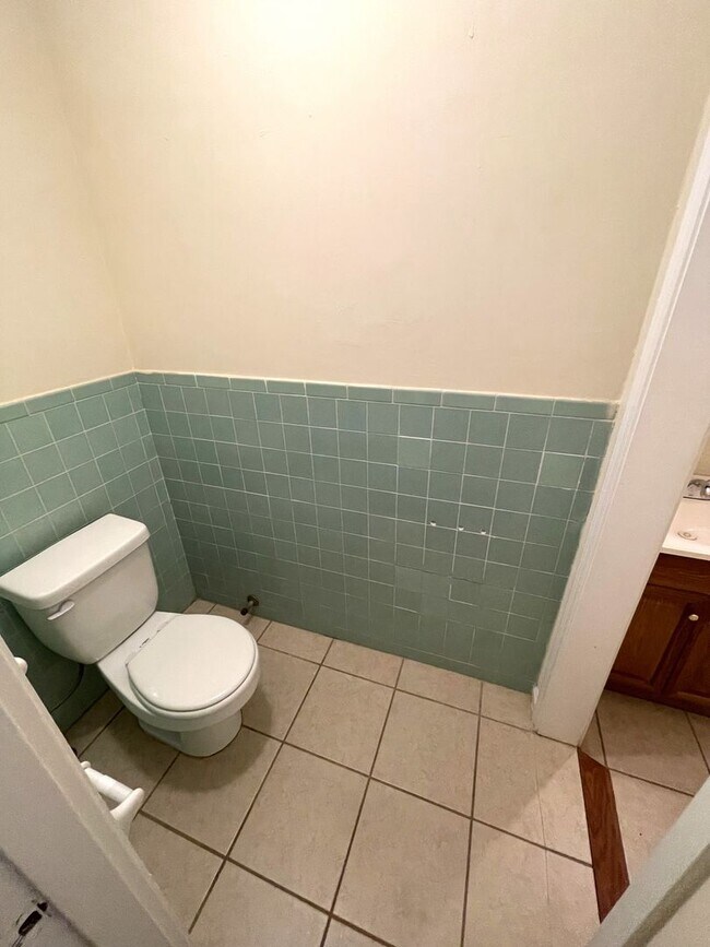 Building Photo - Five Points 5br House - FALL 2026 PRELEASE