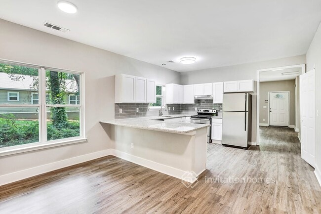 Building Photo - 3986 Bakers Ferry Rd SW