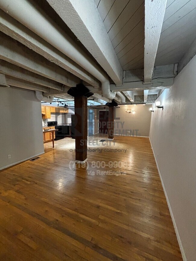Building Photo - 201 Lamkin St