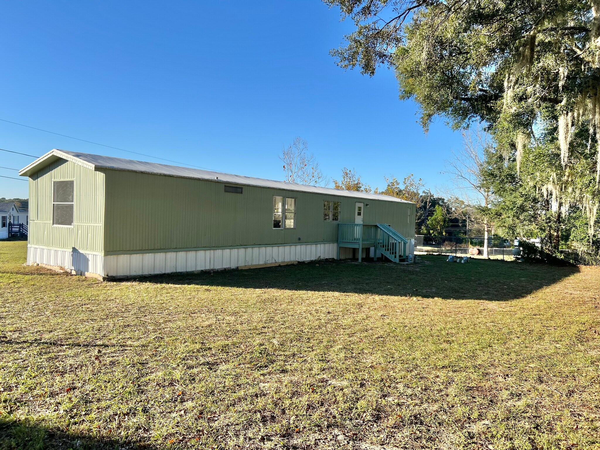 Building Photo - 14051 SE 63rd Ter