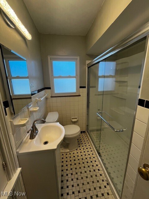 Building Photo - 5120 Glenwood Ave