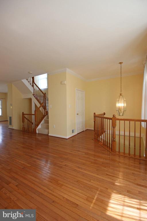 Building Photo - 11799 Valley Ridge Cir