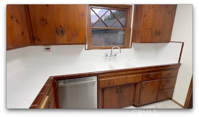 Building Photo - 6348 N Provence Rd