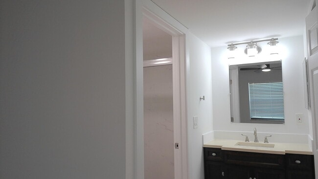 Building Photo - 3180 Leewood Terrace