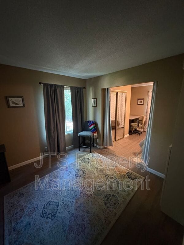 Building Photo - 6913 Navarro Ct