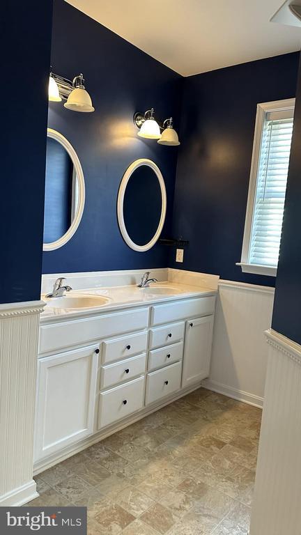 Building Photo - 148 Woodhaven Dr