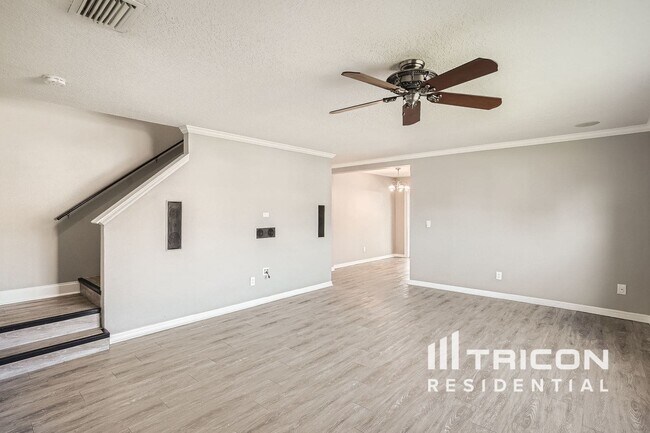 Building Photo - 1648 Harbor Oaks Dr
