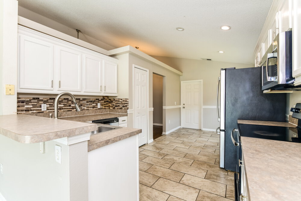 Building Photo - 1129 Pinedale Dr
