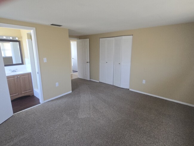 Building Photo - 10138 Amadeus Dr