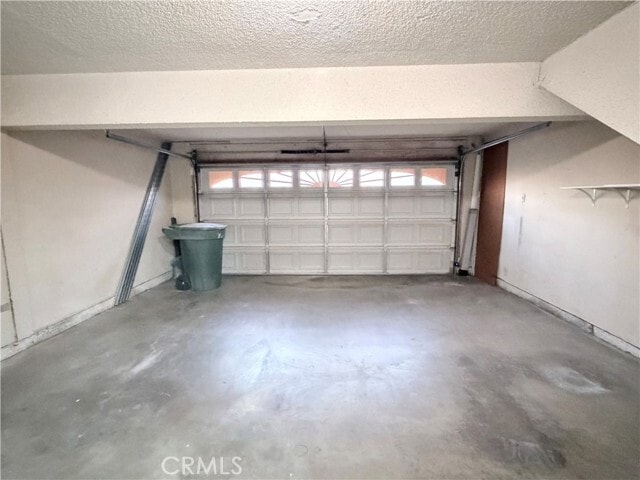 Building Photo - 1915 S Mountain Ave