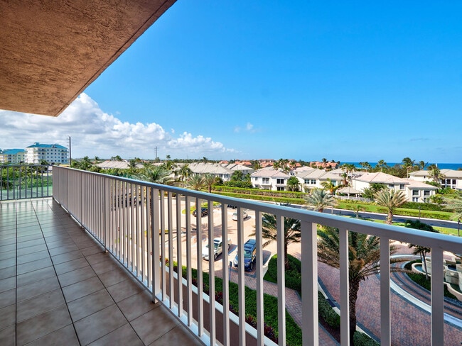 Building Photo - 700 Ocean Royale