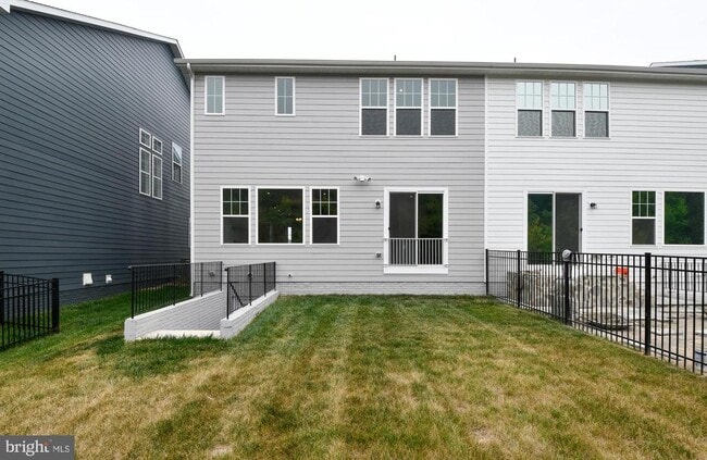 Building Photo - 18200 Moss Gdn Rd