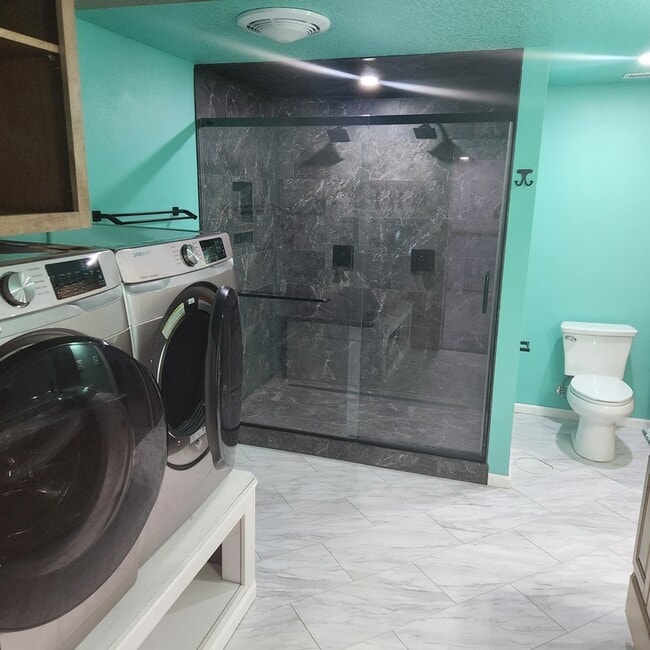 Building Photo - 4636 E Merced St