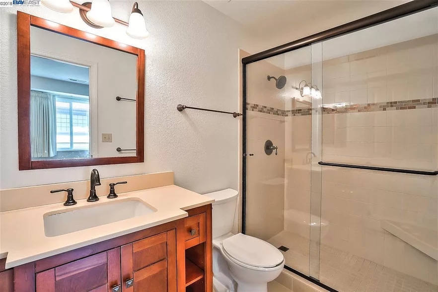 Master Bath 2 - 38755 Crane Ter