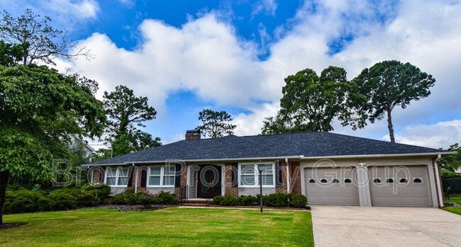 Building Photo - 2417 Dartmouth Dr