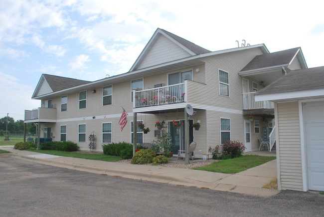 Le Sueur Meadows - 417 Turril St Le Sueur MN 56058 | Apartment Finder