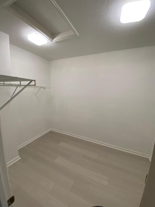 Building Photo - 4264 Berkshire Wharf Dr