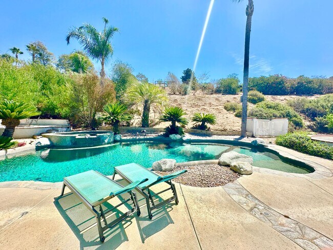 Building Photo - 4286 La Canada Rd