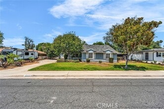 Building Photo - 2835 Iron Hills Way