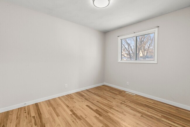 Bedroom #3 - 4622 Parkview Dr