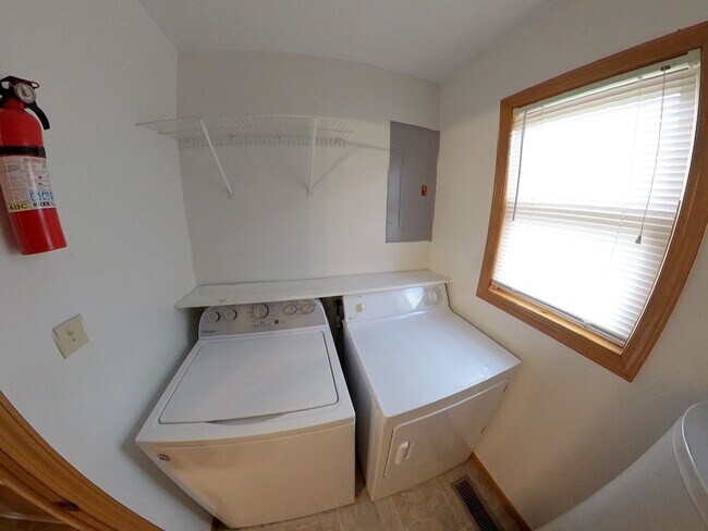 Building Photo - 110 N Union St