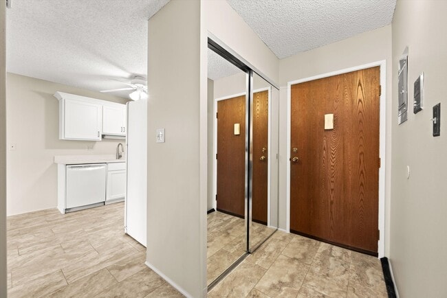 Building Photo - 7040 E Girard Ave