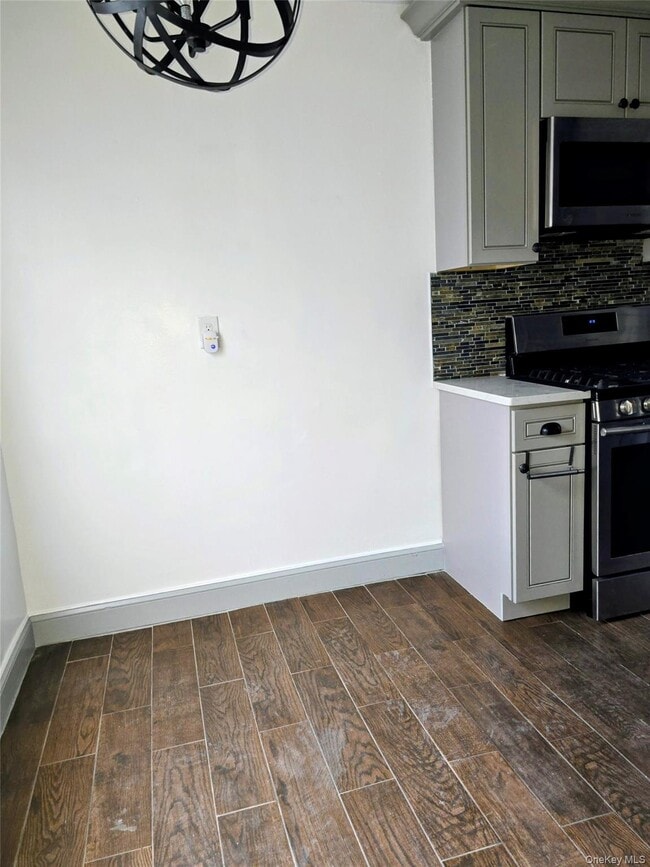 Building Photo - 310 N High St