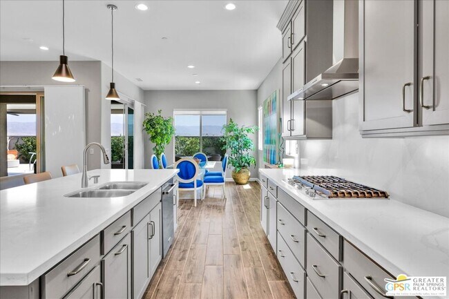 Building Photo - 70 Zinfandel