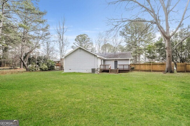 Building Photo - 1881 Rose Garden Ln