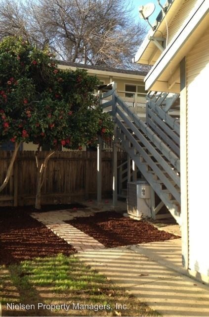 Building Photo - 1814 N St