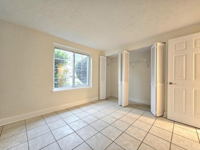 Building Photo - 8386 Brockham Dr