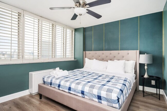 Building Photo - 215 Piedmont Ave NE