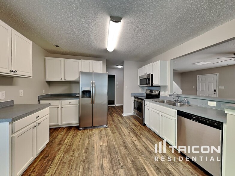 Building Photo - 198 Brantley Pl Dr