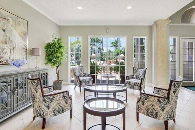 Building Photo - 284 Village Blvd