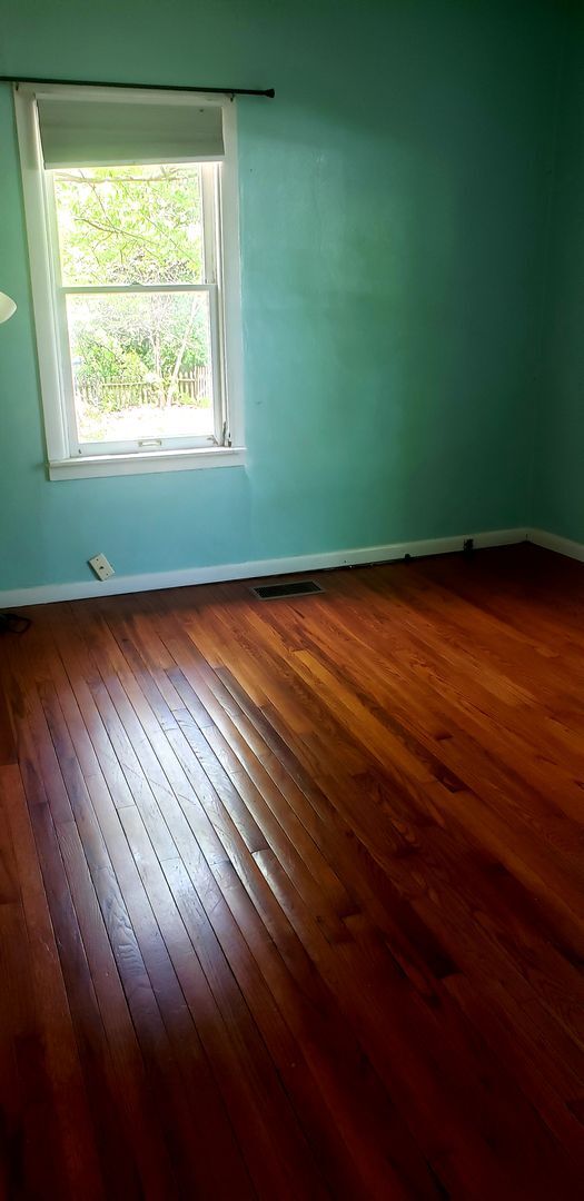 Building Photo - 4 bedroom, 2 bath home - Available July 2026!