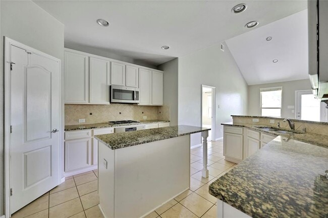 Building Photo - 12814 Bedell Bridge Ln