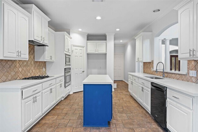 Building Photo - 10311 Pitcataway Dr